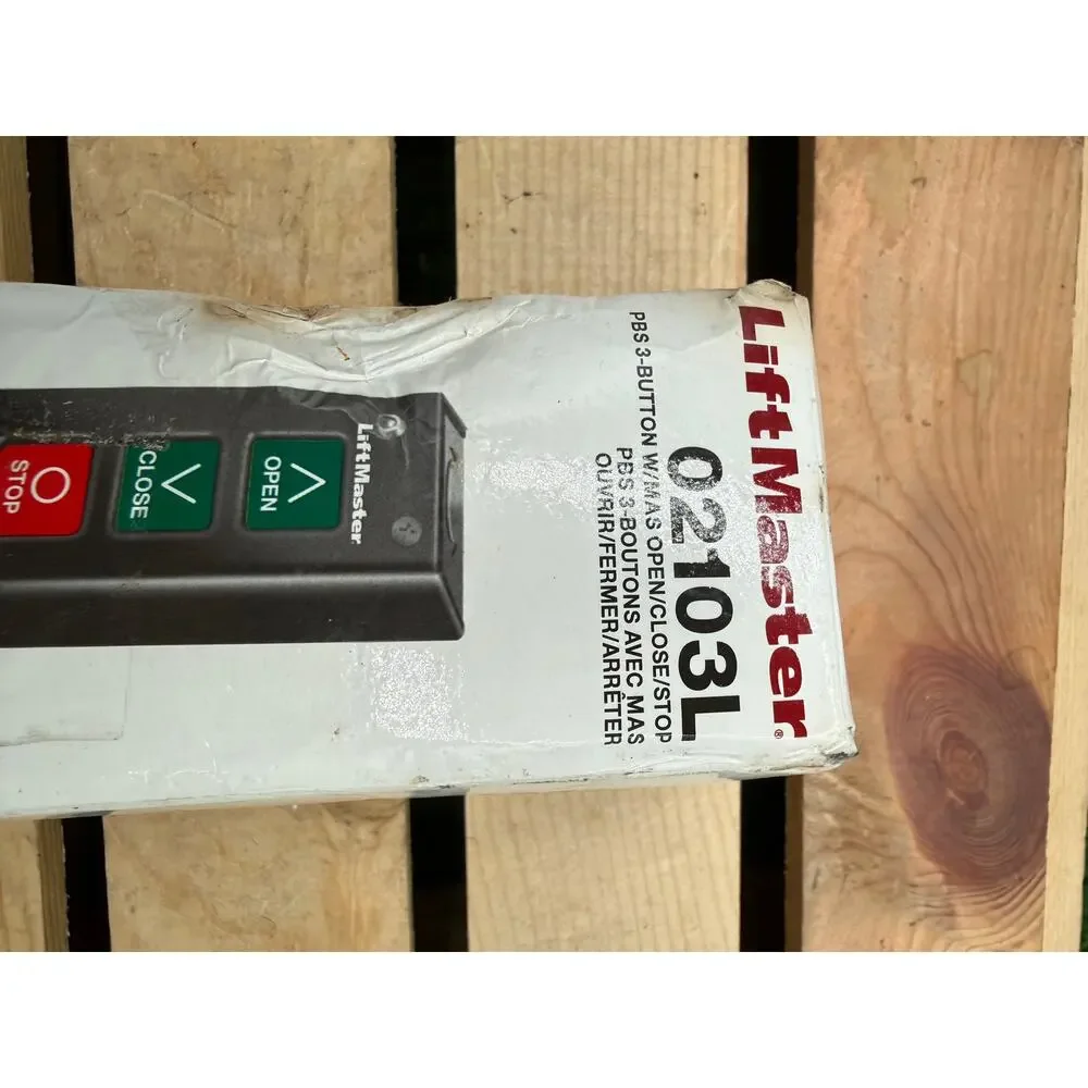 LiftMaster 02103 3-Button Indoor Surface Mount – No MAS, New in Box